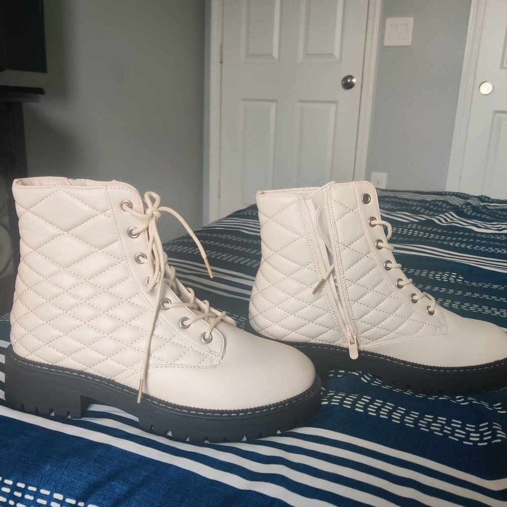 Mizz shuz ankle boots